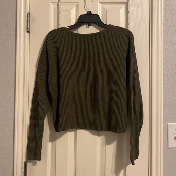 Sweater - Picture 2 of 3